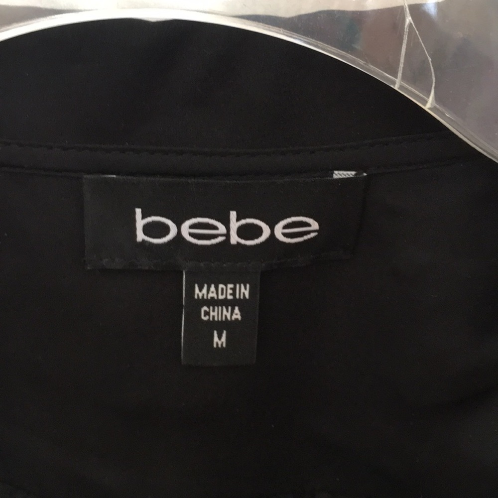 Bebe button up blouse - Picture 2 of 6